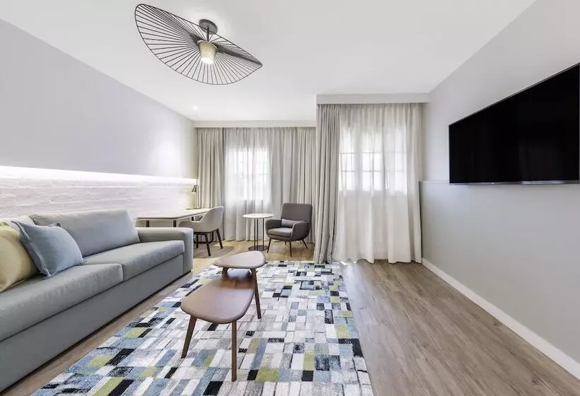スイート, Crowne Plaza Hawkesbury Valley, An Ihg