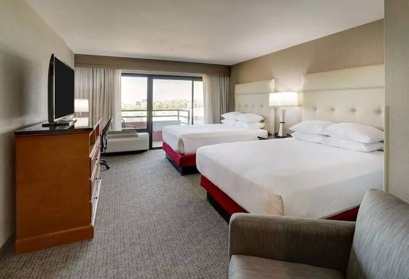 デラックスルーム, Drury Inn & Suites Phoenix Airport