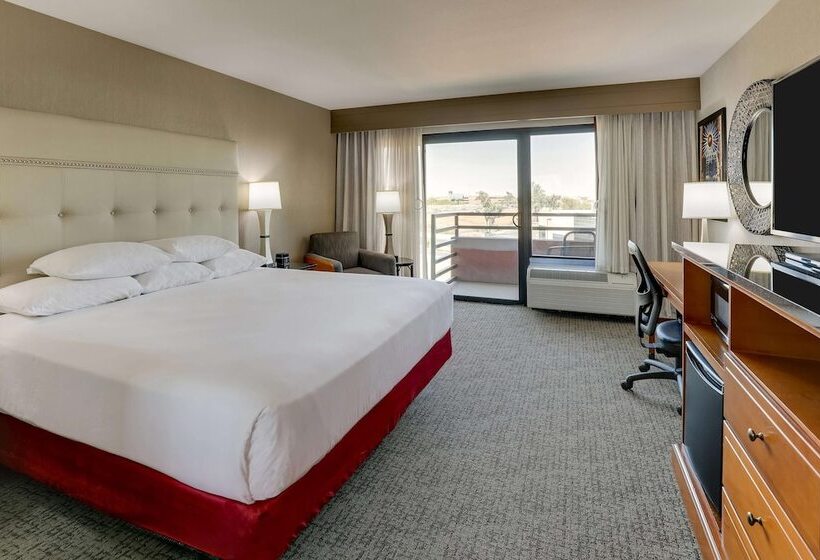 חדר דלוקס עם מרפסת טרסה, Drury Inn & Suites Phoenix Airport