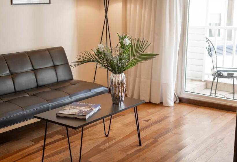 سوئیت پریمیوم, Feir S Park Hotel & Rooftop