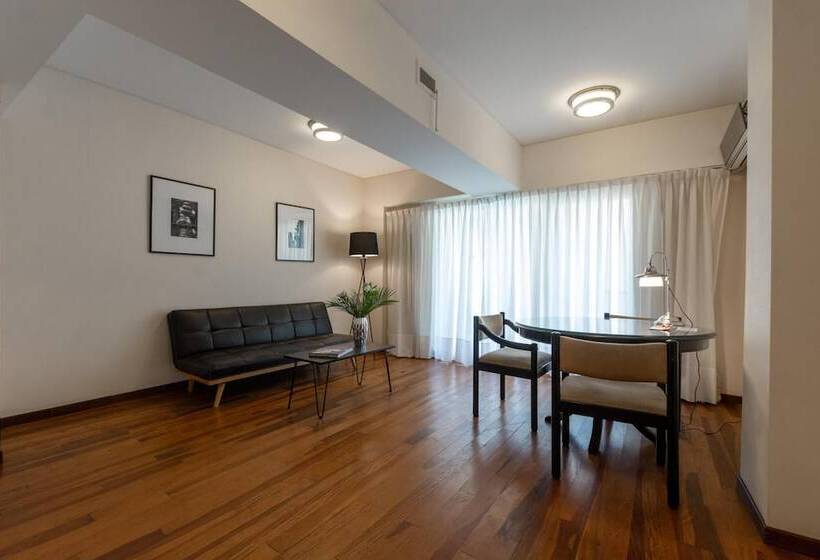 سوئیت پریمیوم, Feir S Park Hotel & Rooftop