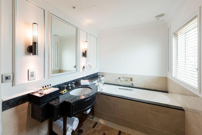 اتاق کلاب, Intercontinental Singapore, An Ihg