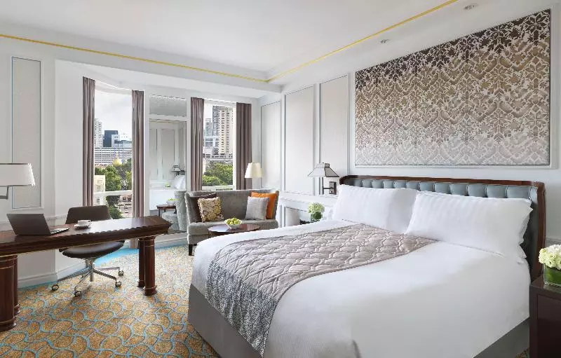 Club Room King Bed, Intercontinental Singapore, An Ihg