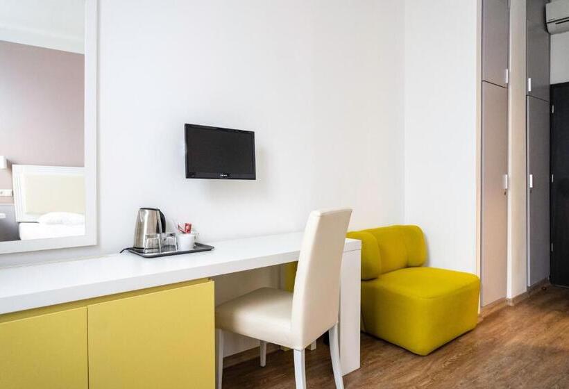 غرفة قياسية, Metro