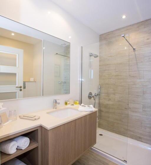 اتاق استاندارد, Salini Resort