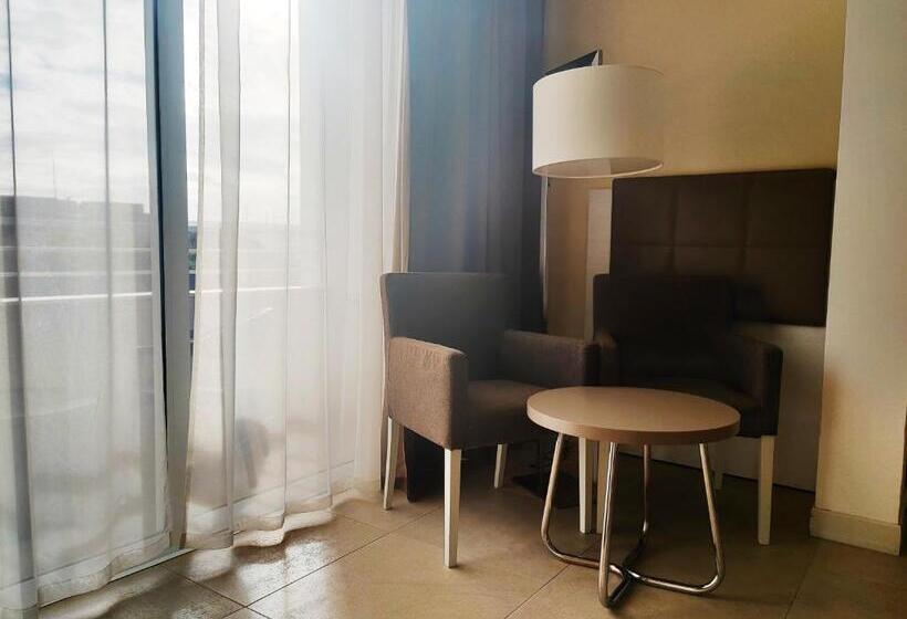 اتاق سوپریور با چشم‌انداز باغ, Salini Resort