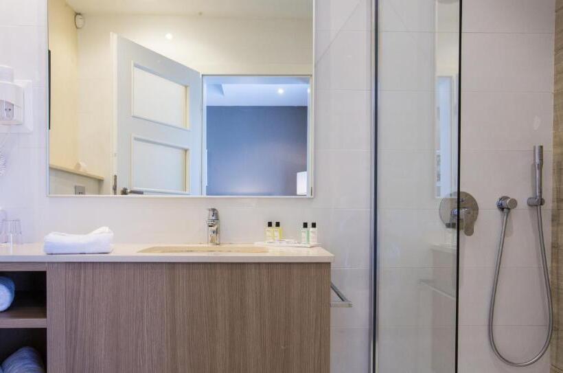 اتاق سوپریور با چشمانداز باغ, Salini Resort