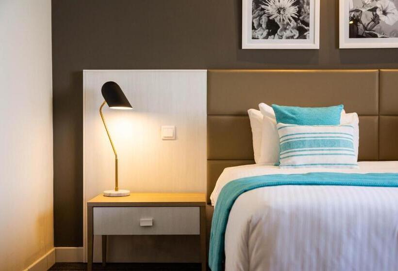 اتاق سوپریور با چشمانداز باغ, Salini Resort