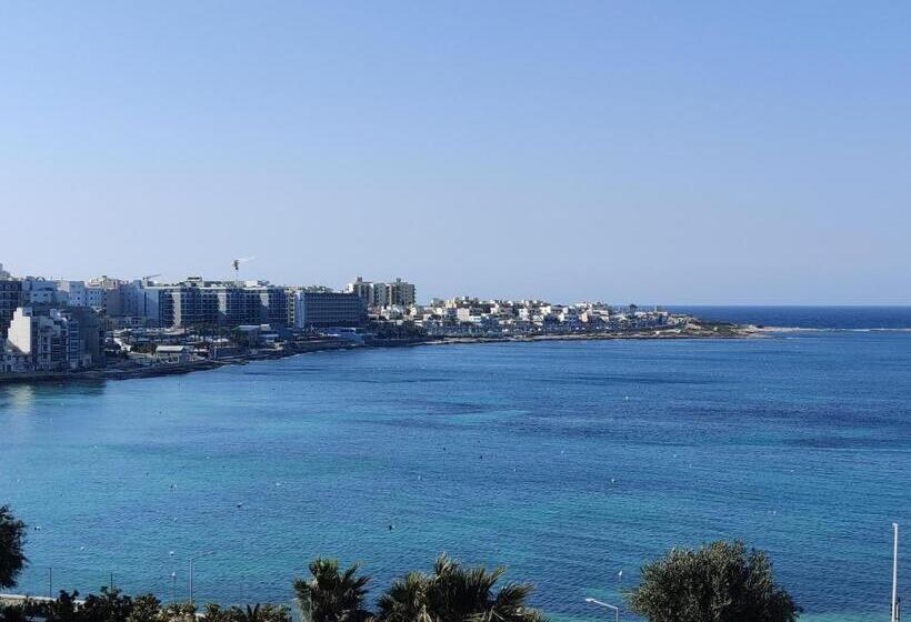 اتاق سوپریور با چشمانداز دریا, Salini Resort