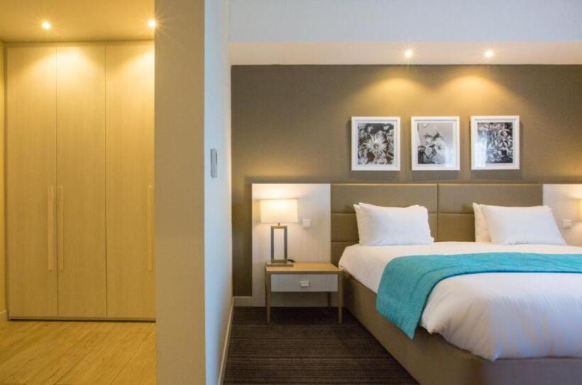 سوییت جونیور, Salini Resort