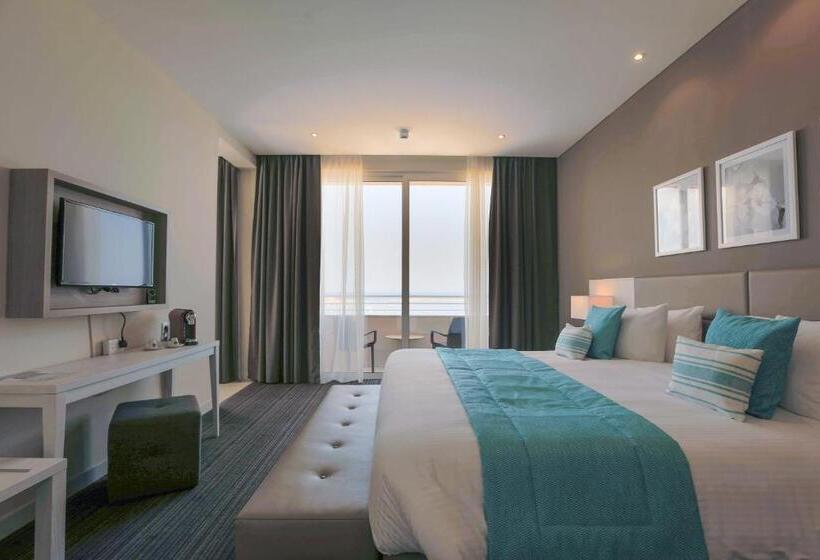 سوییت اجرایی, Salini Resort