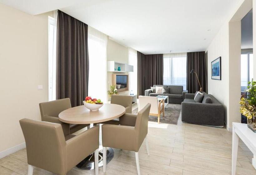 سوییت اجرایی, Salini Resort