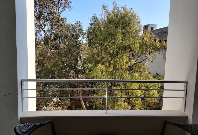 اتاق استاندارد, Salini Resort