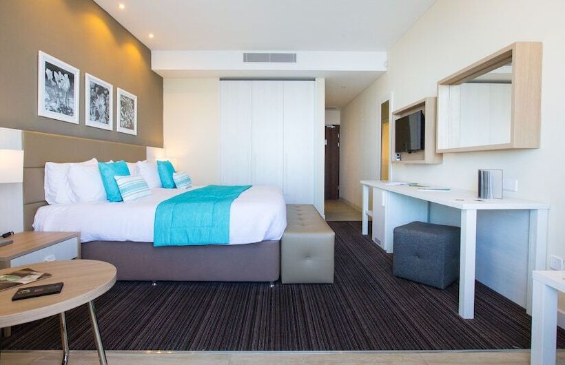 اتاق سوپریور با چشمانداز دریا, Salini Resort