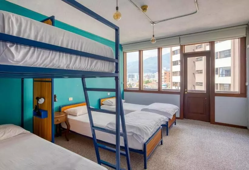 スタンダード４人部屋, Socialtel Quito