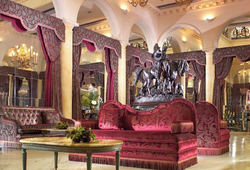 سوئیت رویال, Sonesta Hotel Tower & Casino Cairo