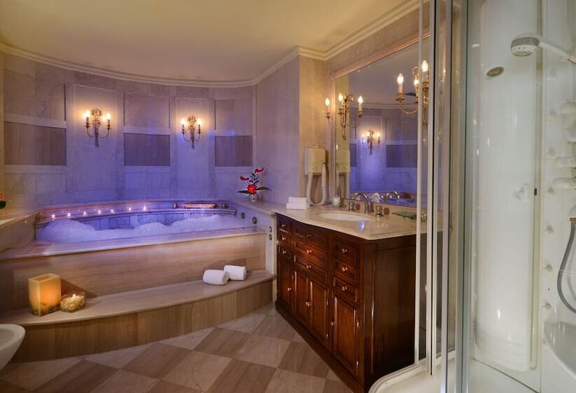 سوئیت رویال, Sonesta Hotel Tower & Casino Cairo