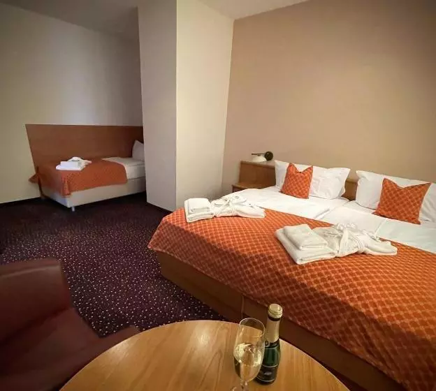 スイート, Lázeňský Hotel Pyramida