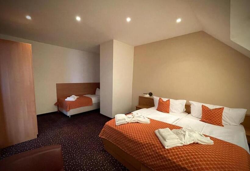 스위트, Lázeňský Hotel Pyramida