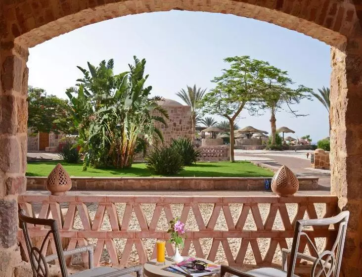 اتاق پریمیوم با چشمانداز باغ, Movenpick Resort El Quseir