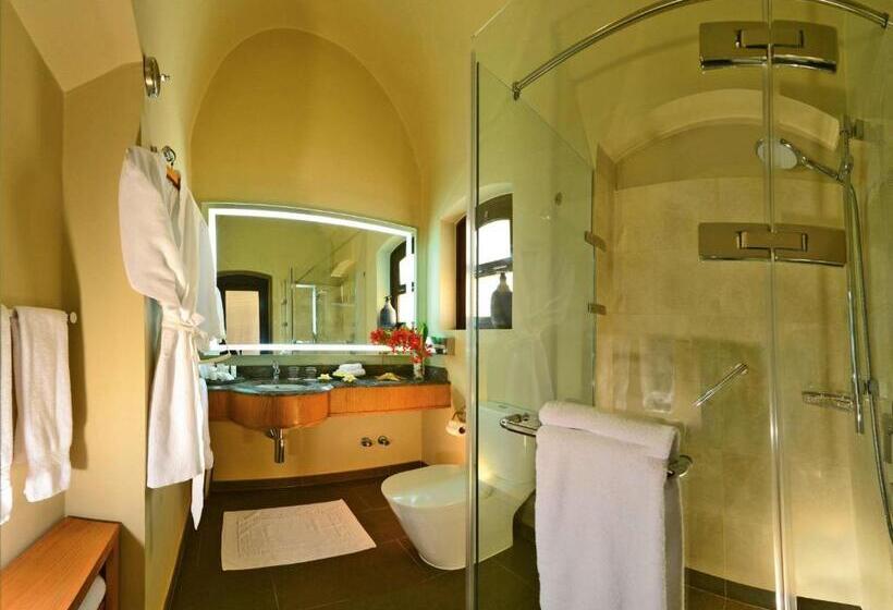 اتاق پرمیوم با چشم‌انداز دریا, Movenpick Resort El Quseir