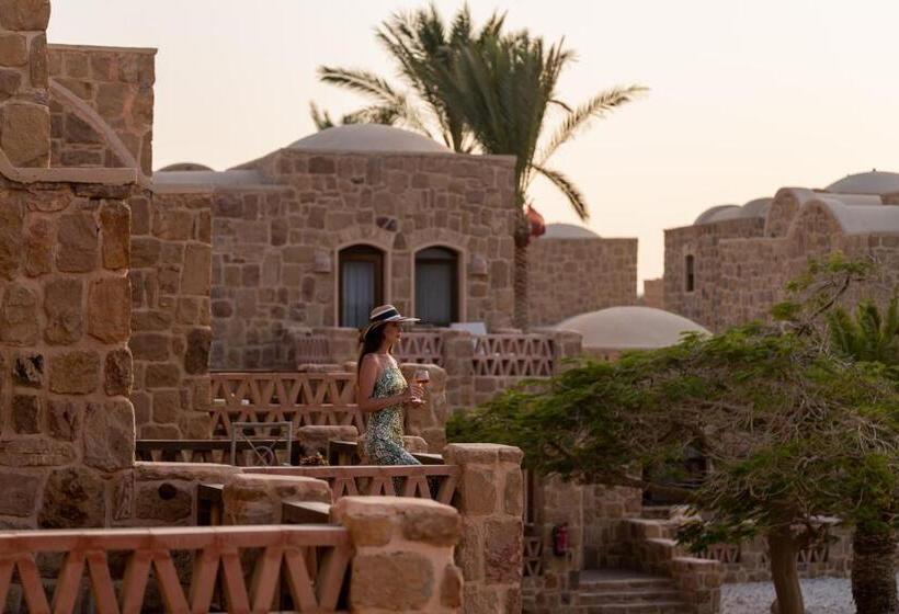 اتاق سوپریور با چشمانداز جانبی دریا, Movenpick Resort El Quseir