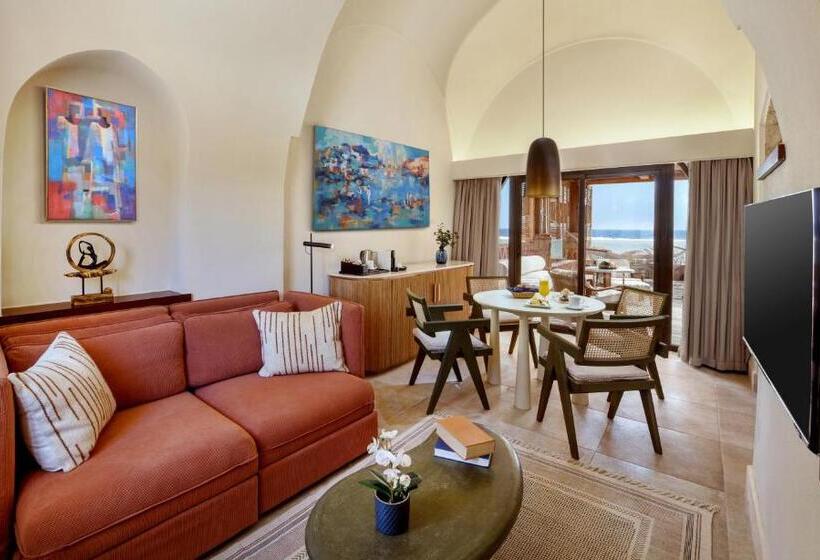 سوییت با چشم‌انداز دریا, Movenpick Resort El Quseir