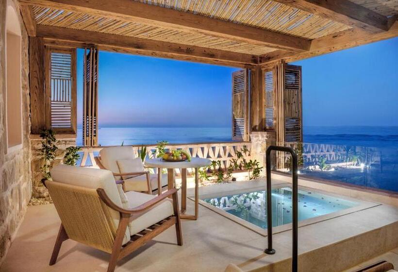 سوییت جونیور با چشمانداز دریا, Movenpick Resort El Quseir