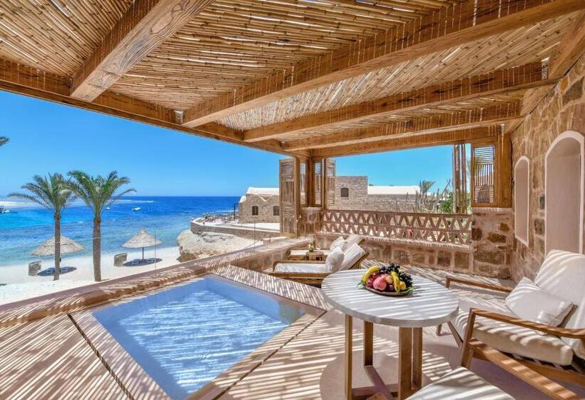 سوییت جونیور با چشمانداز دریا, Movenpick Resort El Quseir