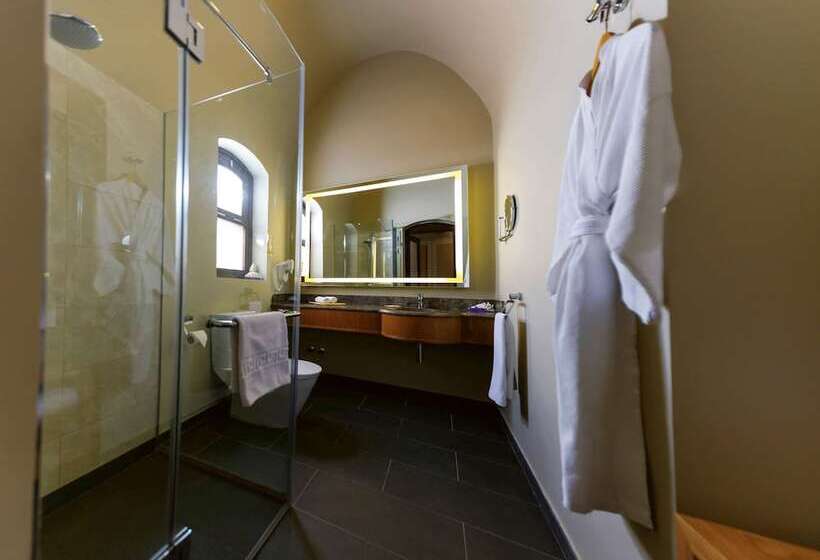اتاق پرمیوم با چشم‌انداز دریا, Movenpick Resort El Quseir