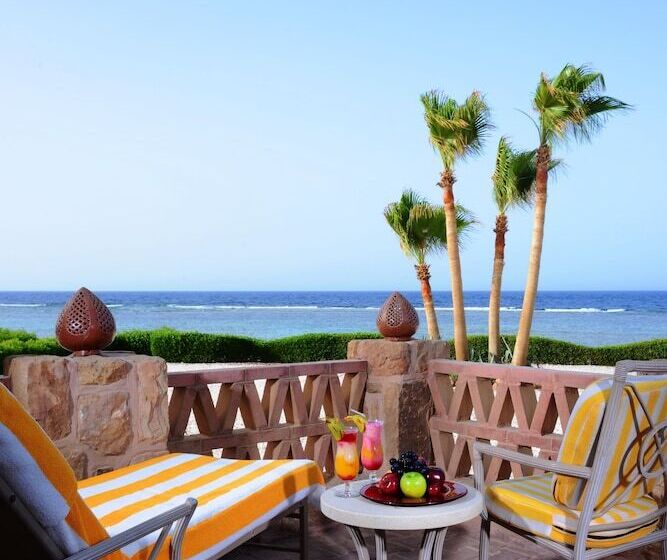 اتاق سوپریور با چشمانداز دریا, Movenpick Resort El Quseir