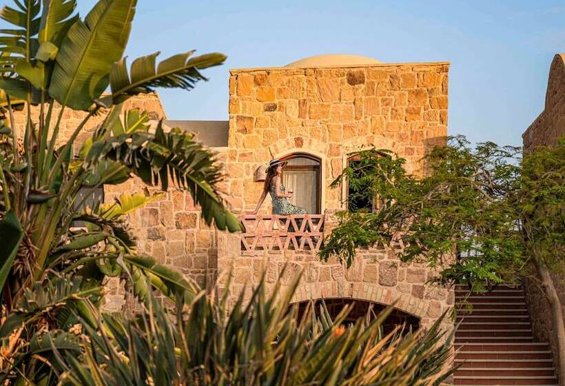 اتاق سوپریور با چشم‌انداز باغ, Movenpick Resort El Quseir