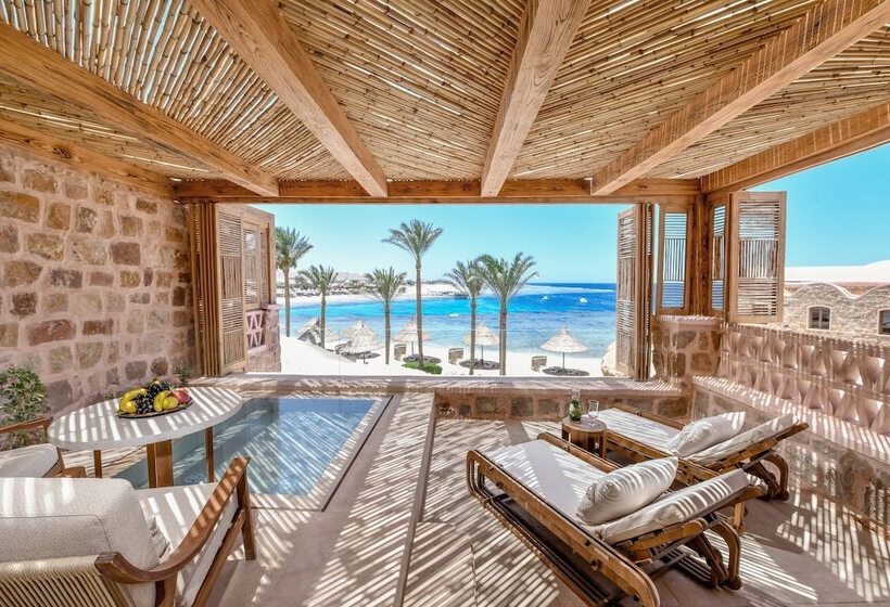 سوییت جونیور با چشمانداز دریا, Movenpick Resort El Quseir