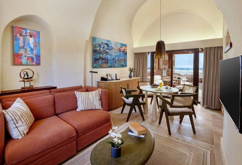 سوییت با چشمانداز دریا, Movenpick Resort El Quseir