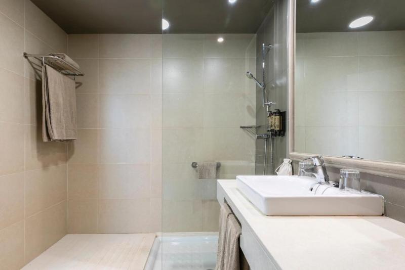 اتاق سوپریور با چشم‌انداز باغ, Movenpick Resort El Quseir