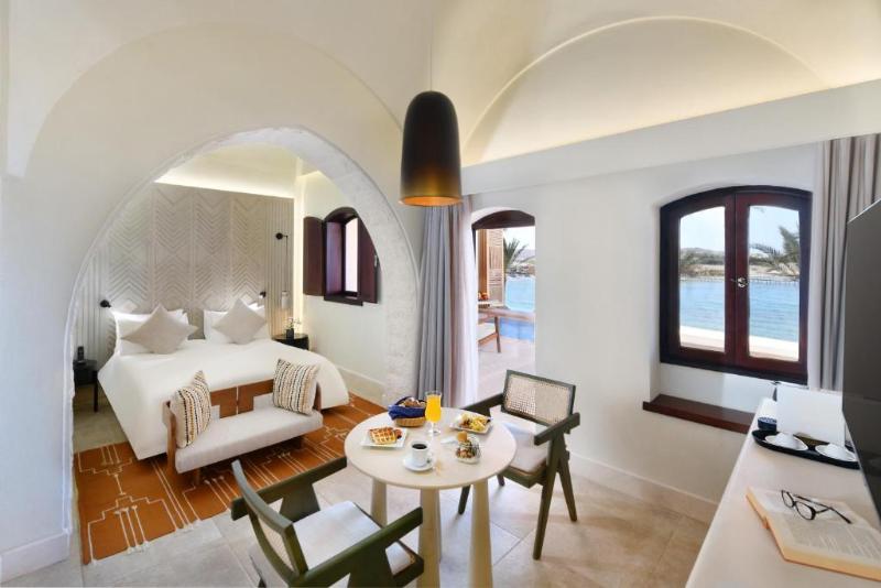 سوییت جونیور با چشمانداز دریا, Movenpick Resort El Quseir