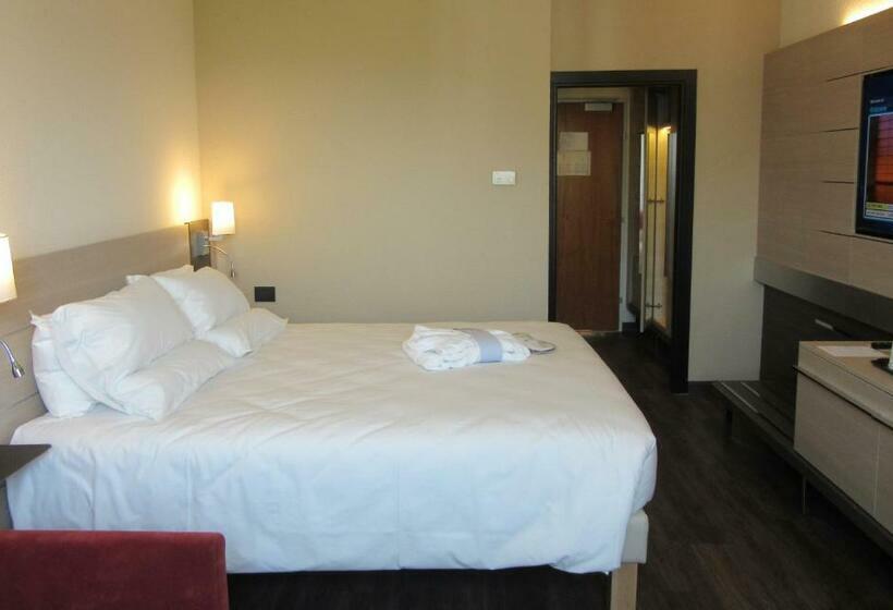 수피리어 룸, Novotel Brescia Due