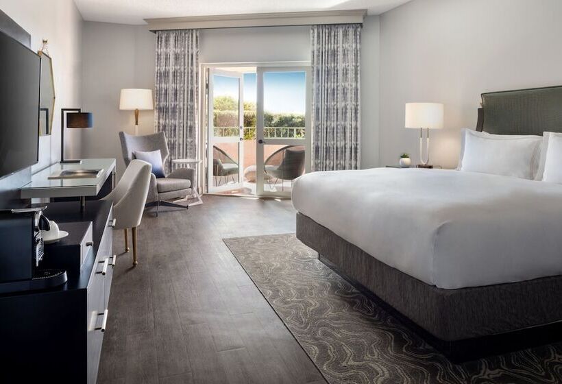 غرفة سوبيريور ذات إطلالة, The Vinoy Resort & Golf Club, Autograph Collection