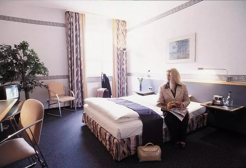 Economy Einzelzimmer, Amber Econtel