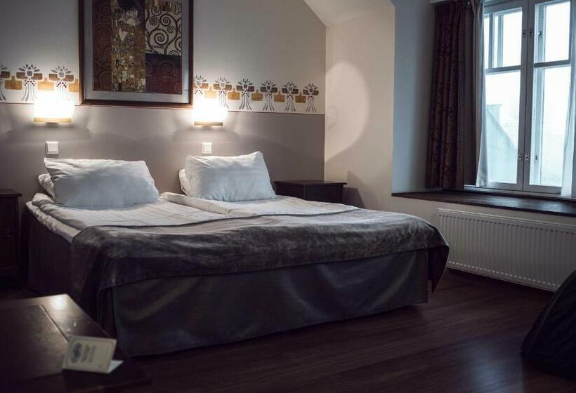 古典房间, Arthur