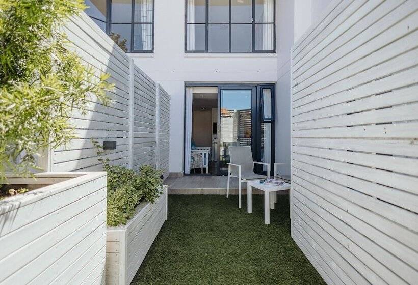 غرفة ديلوكس ثلاثية, Bayview