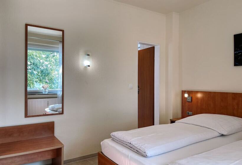 Chambre Standard, Falk