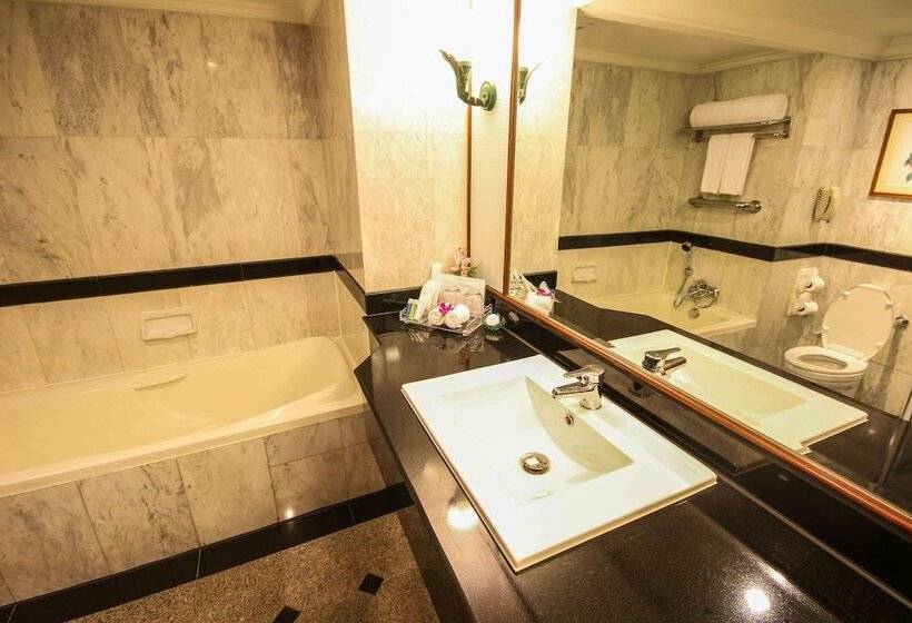 חדר סופריור, Golden Tulip Sovereign Hotel Bangkok