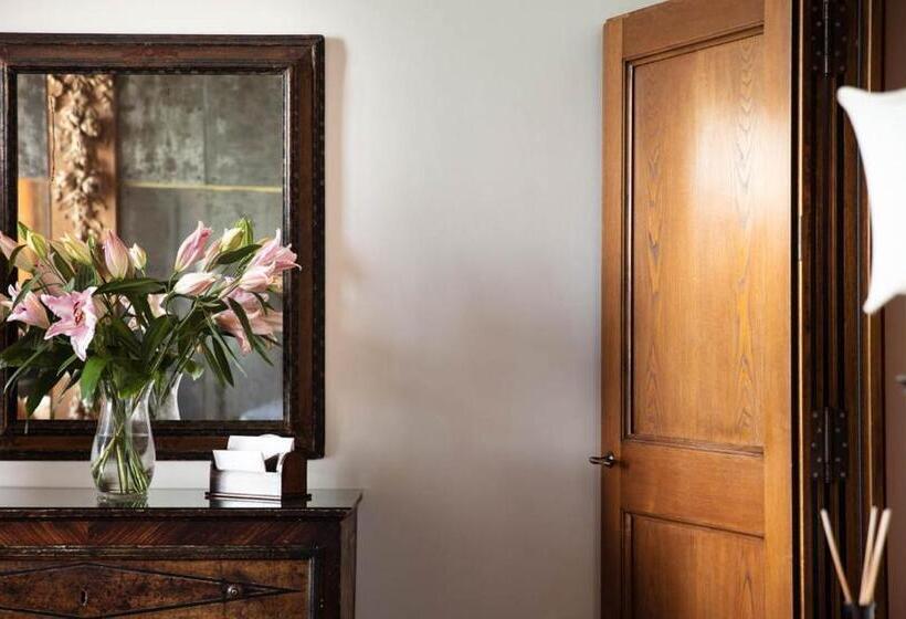 수피리어 룸, La Posta Vecchia Hotel