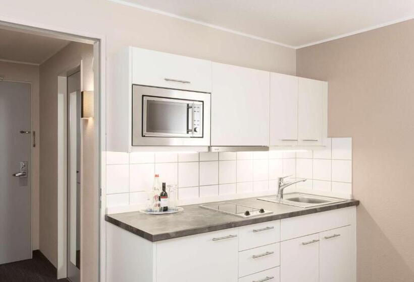 Апартаменты 1 Спальня, NH Düsseldorf City