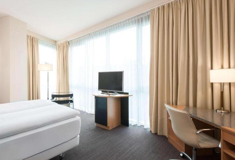 Номер Superior, NH Düsseldorf City