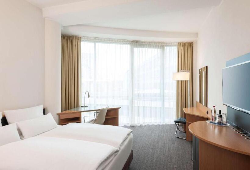 Номер Economy, NH Düsseldorf City