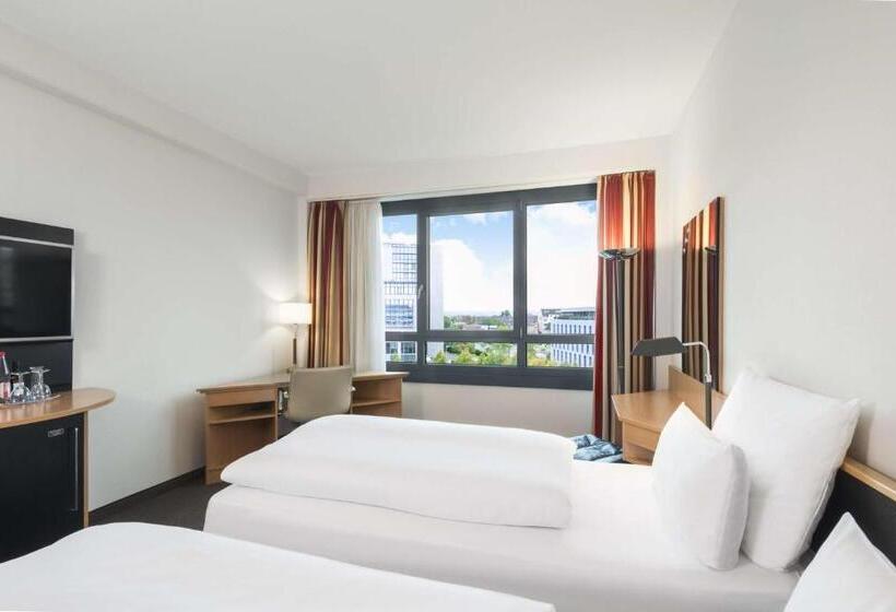 Номер Economy, NH Düsseldorf City
