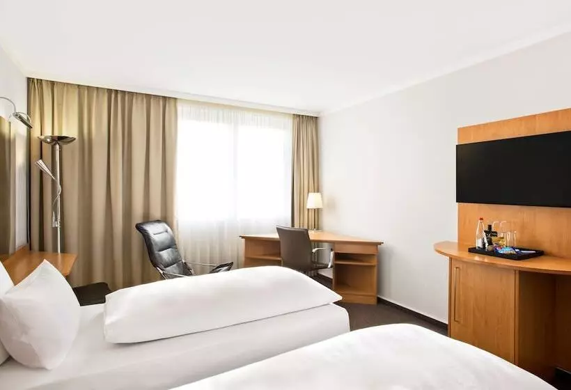 اتاق استاندارد با چشم‌انداز, NH Frankfurt Airport West