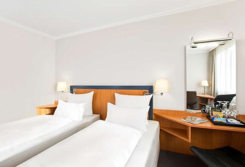 Семейный Номер, NH Frankfurt Airport West